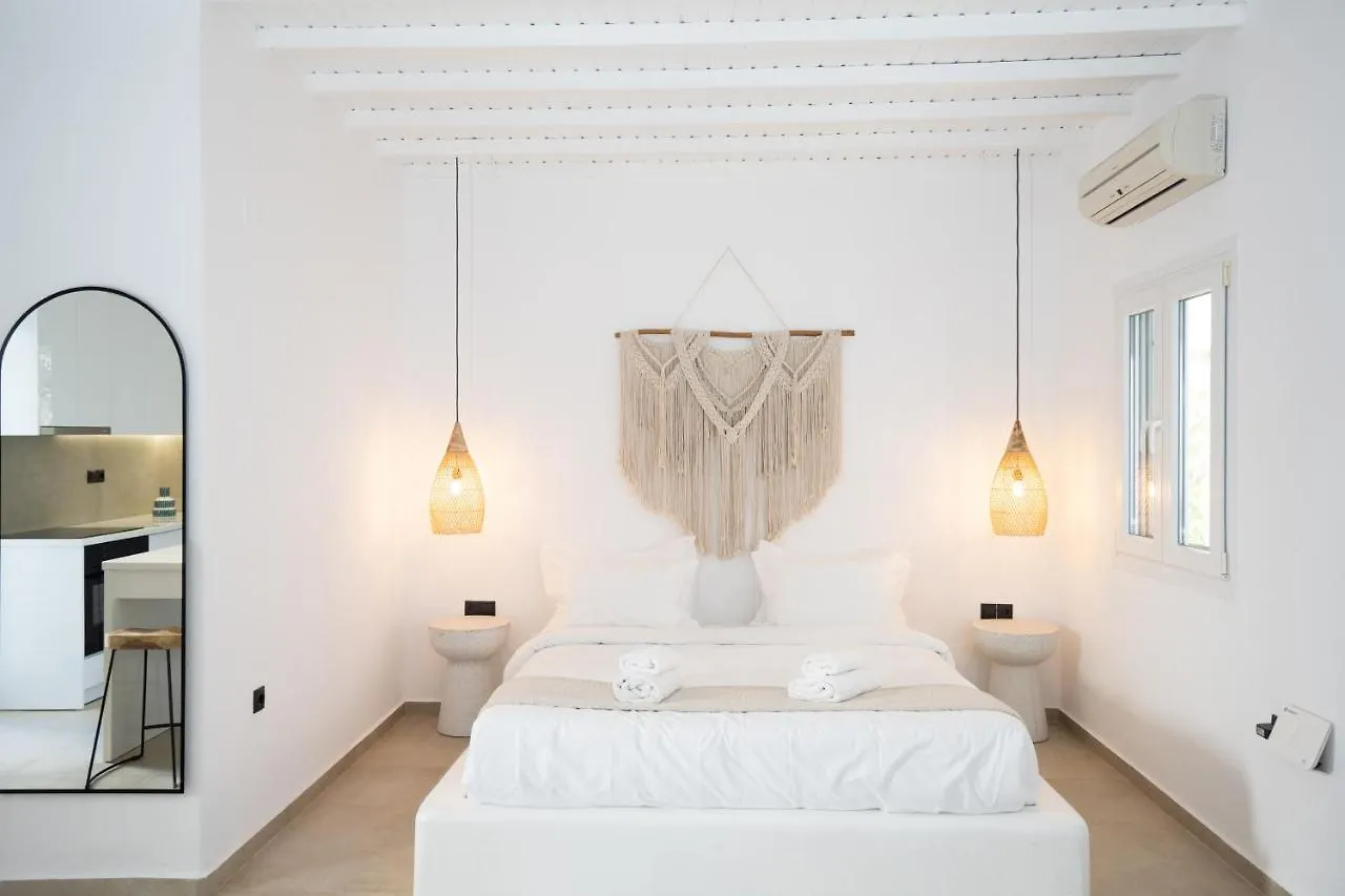 Loom Suite Ornos Mykonos Town 0*,